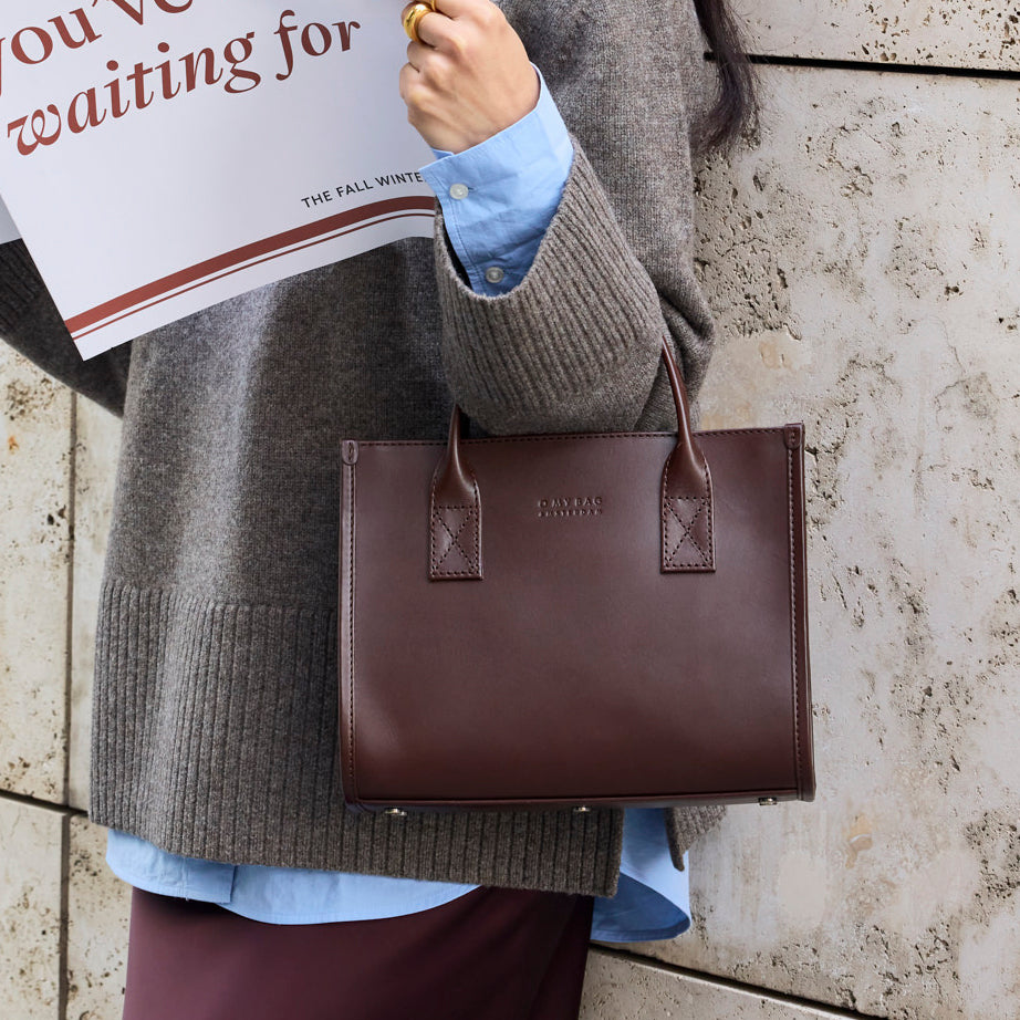 Jackie Midi Tasche - Leder Chocolate mit 2 Straps