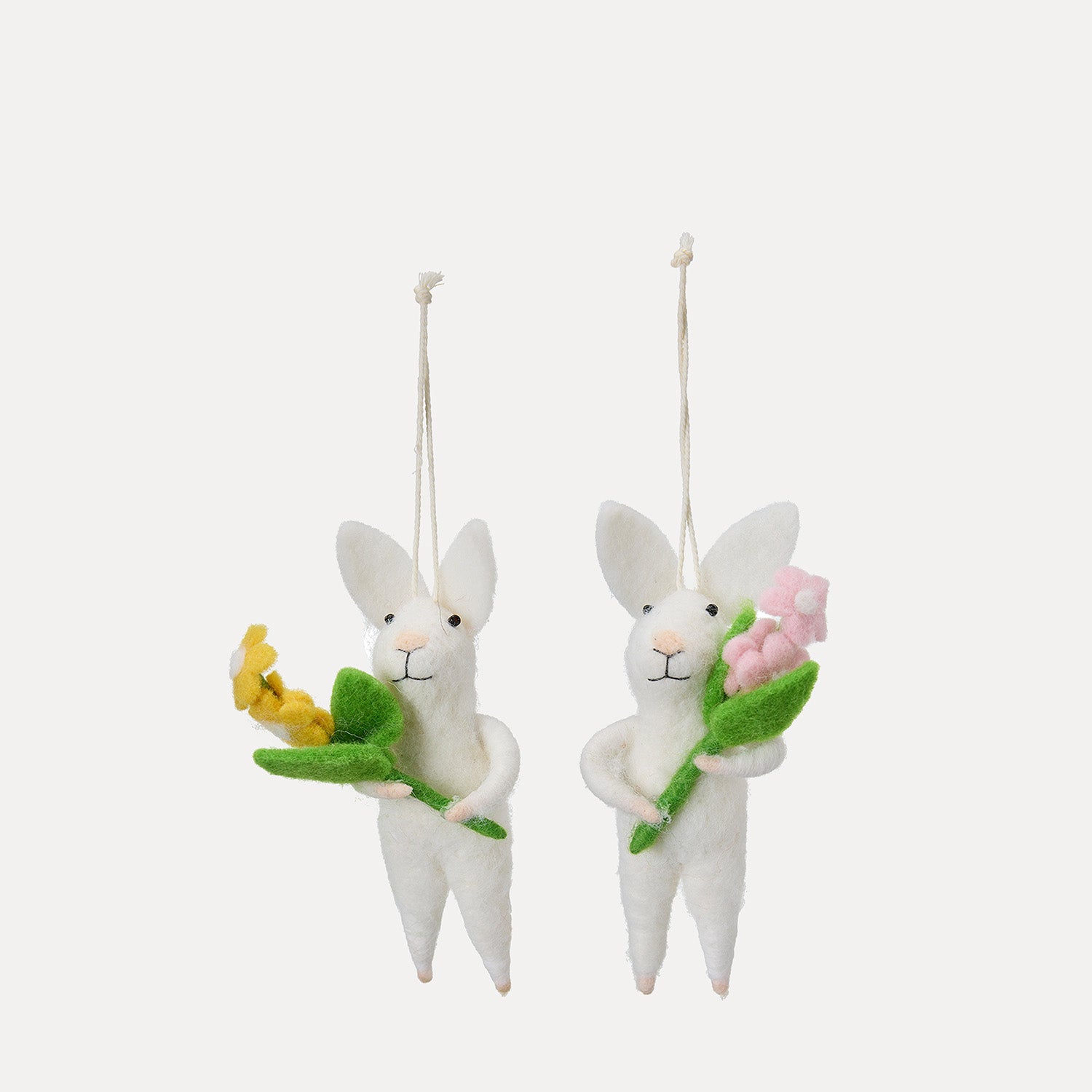 Filzanhänger Hase mit Blume