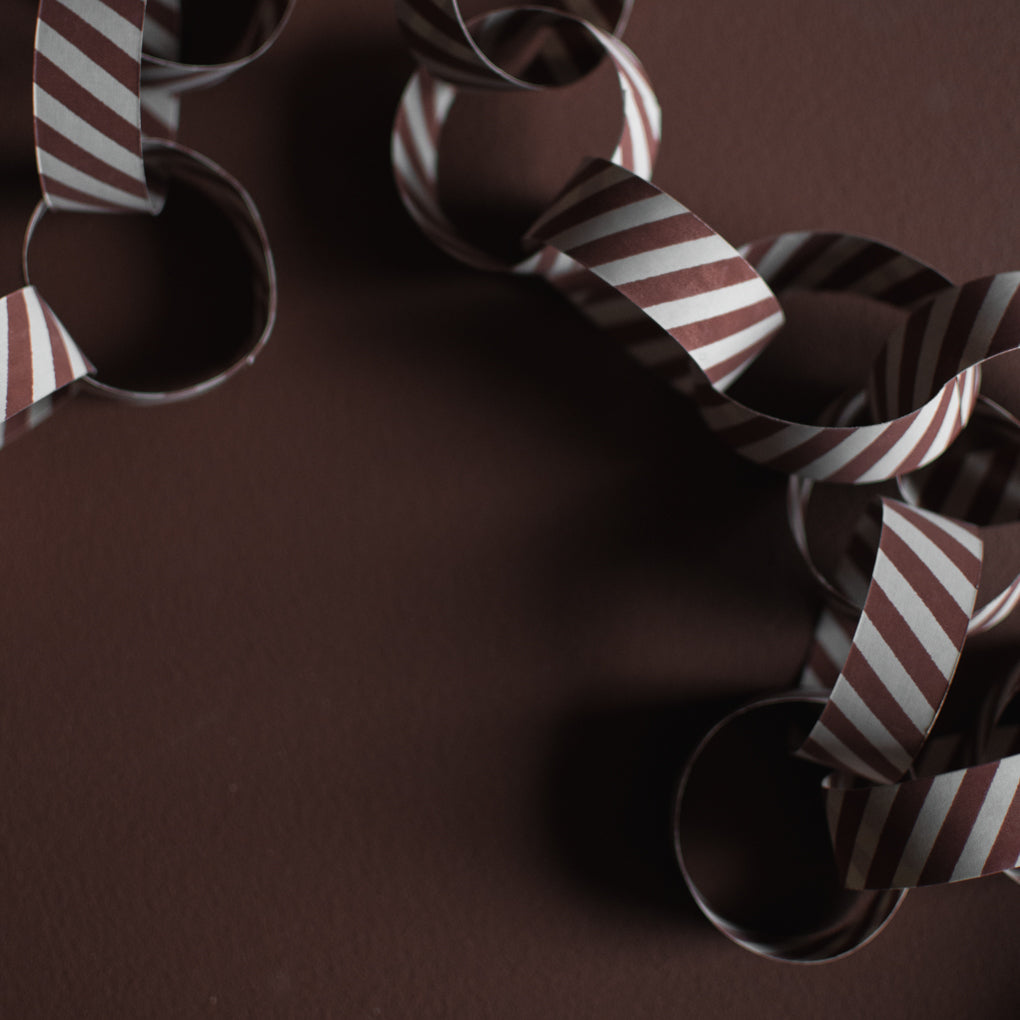 Papiergirlande Stripe - rot weiß