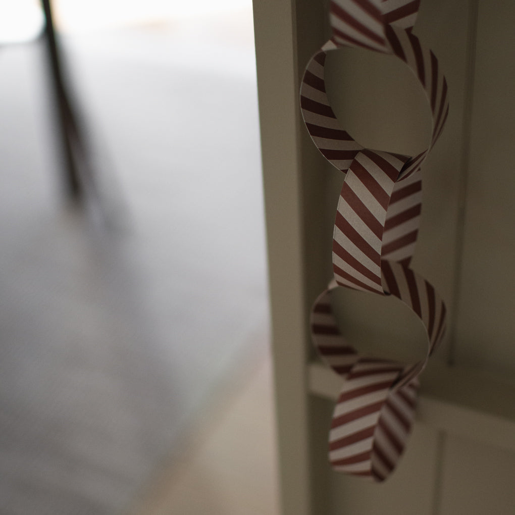 Papiergirlande Stripe - rot weiß