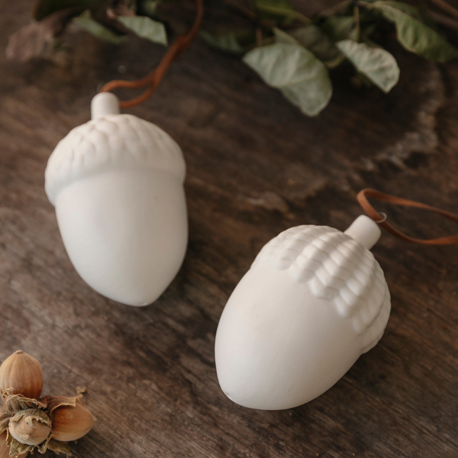 Dekoanhänger Eicheln 2er Set - weiß