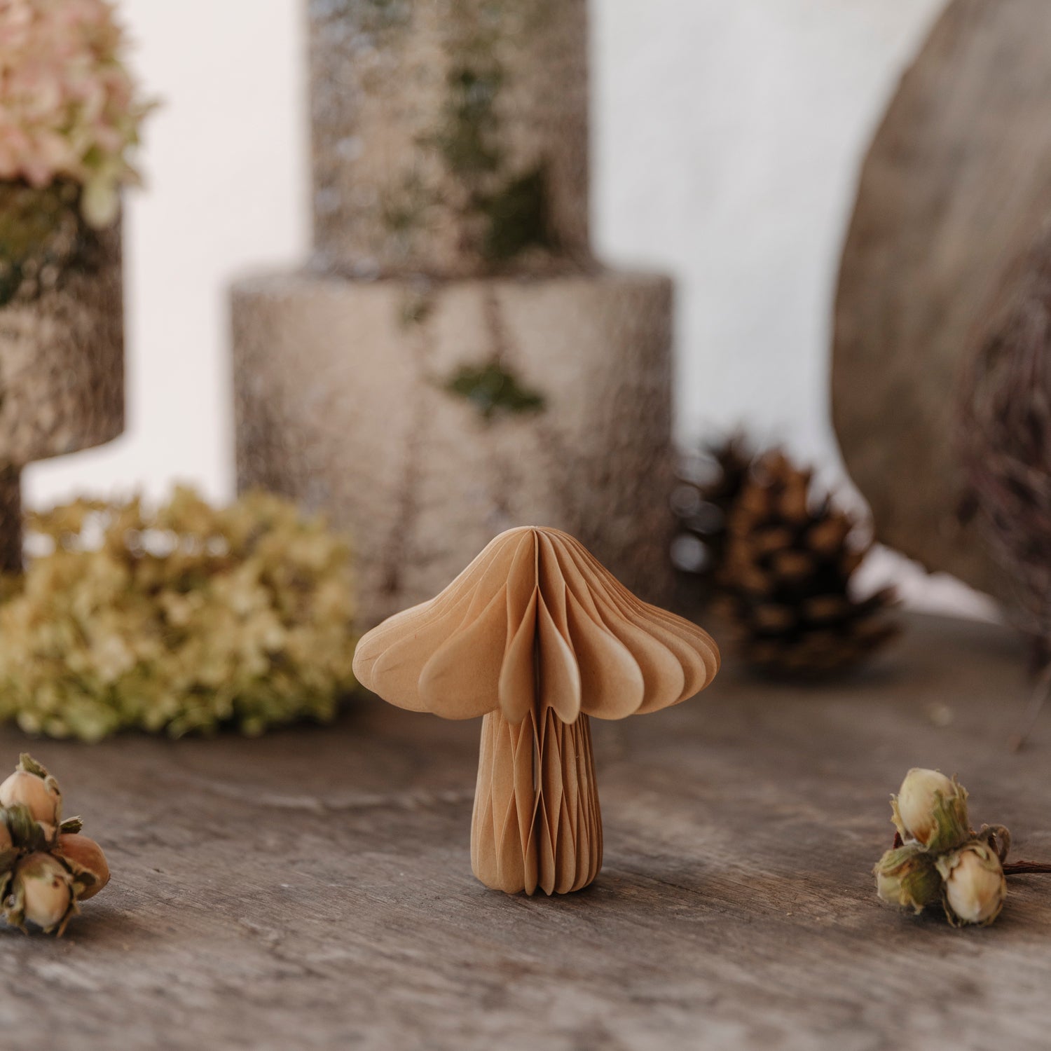 Pilz aus Papier - hellbraun