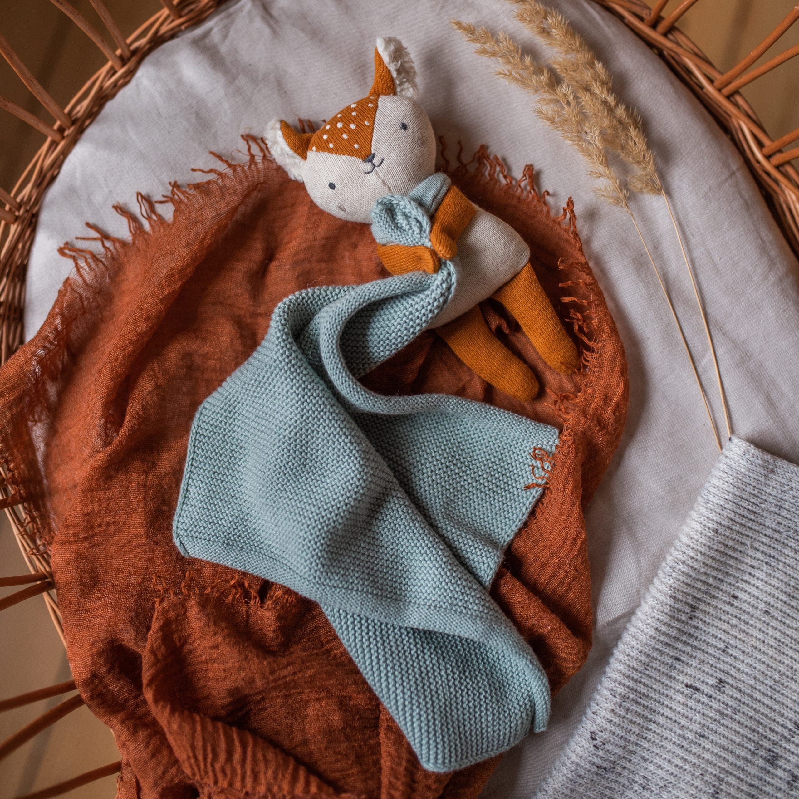 Kuscheltuch Reh in rehbraun - blau