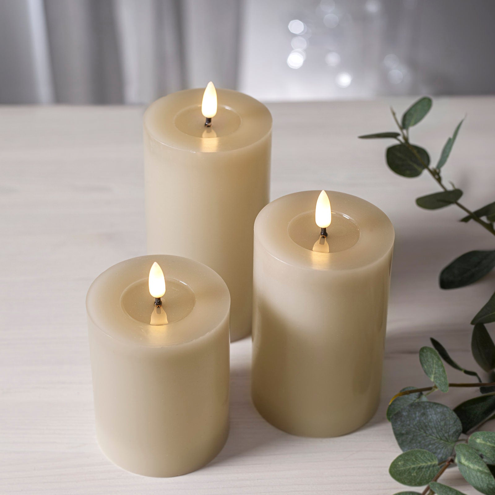 LED Stumpenkerze - beige