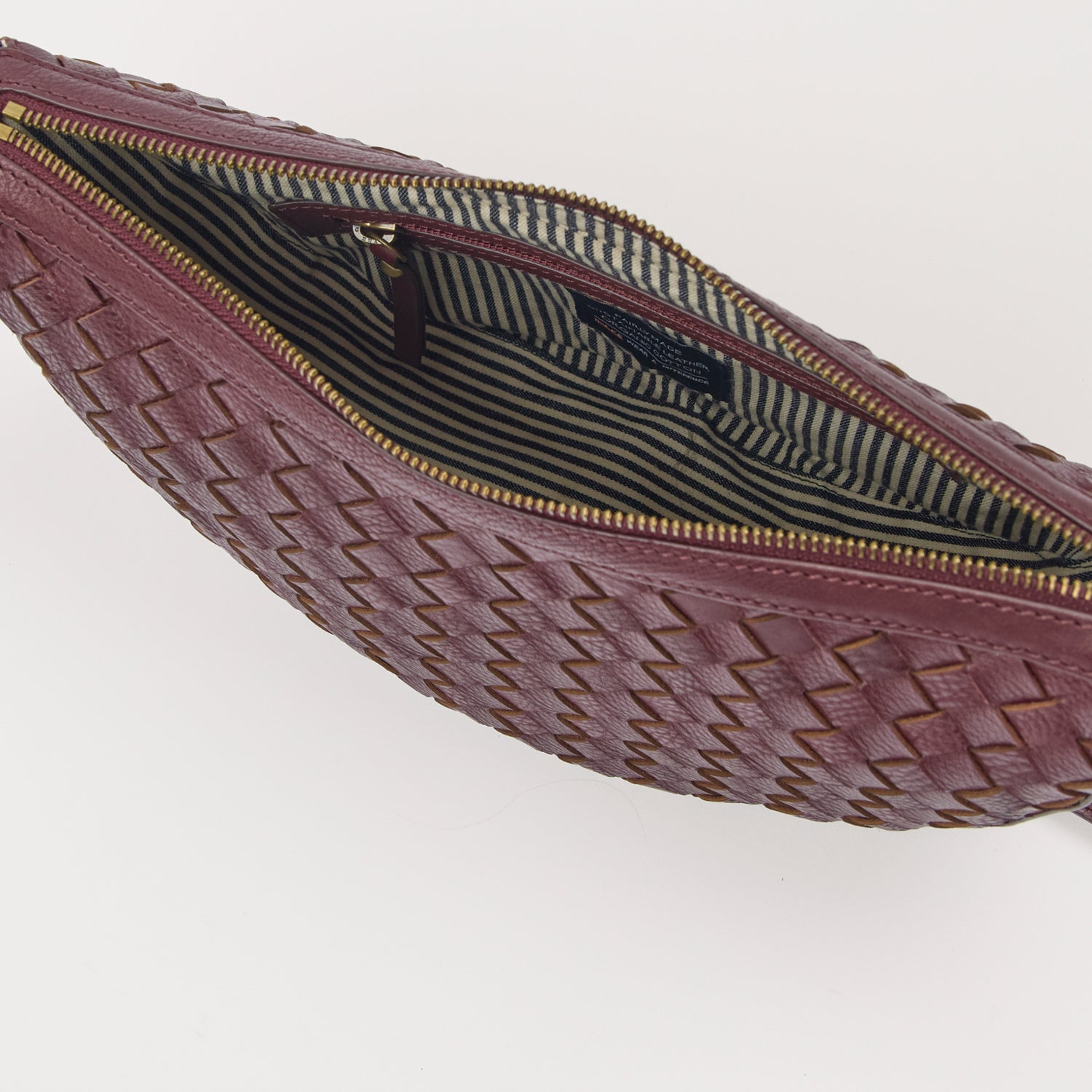 Leo Tasche - Leder Woven Dark Cherry