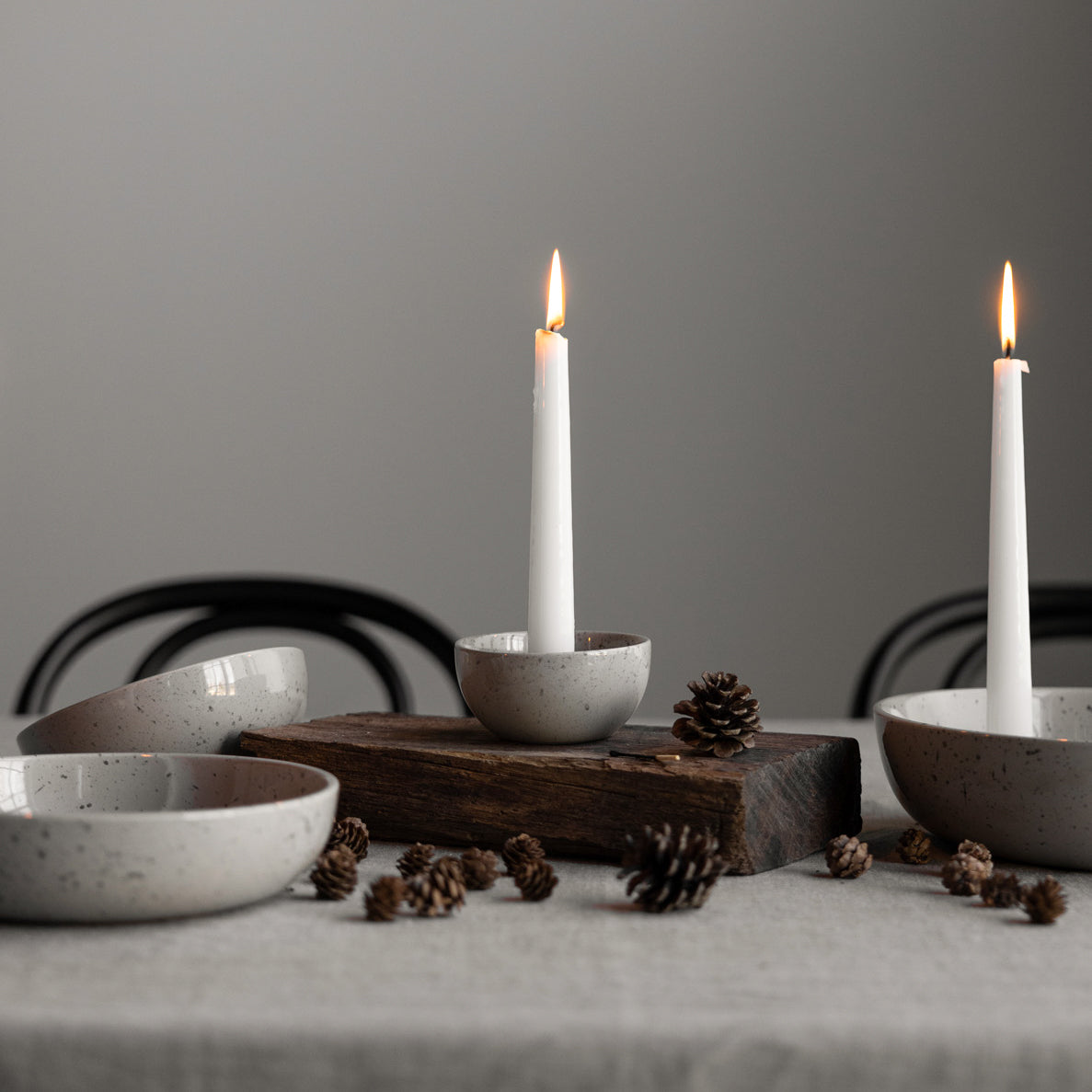 Kerzenhalter in skandinavischen Designs sorgen für ein gemütliches Zuhause. 