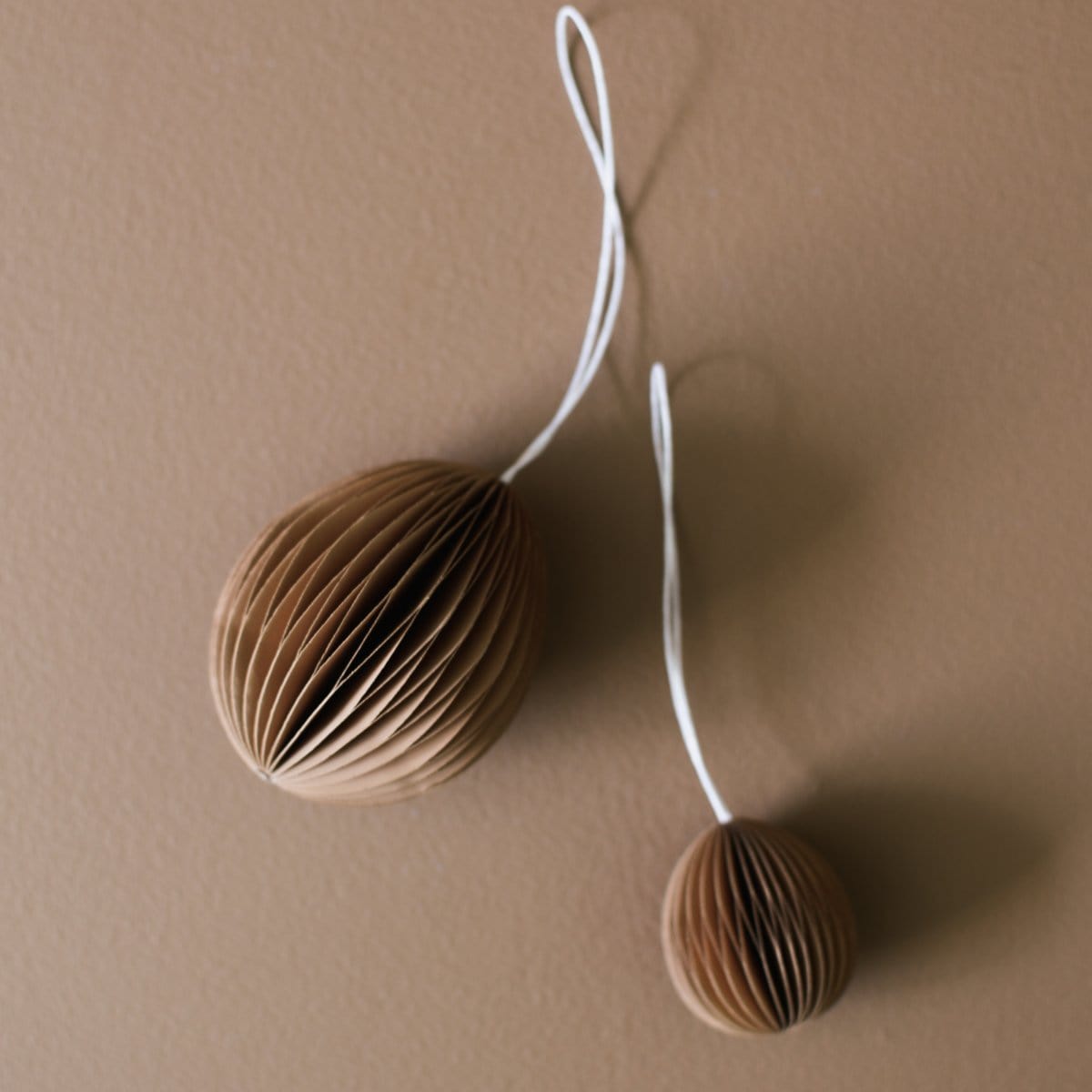 Ovoid Osterei aus Papier - terracotta