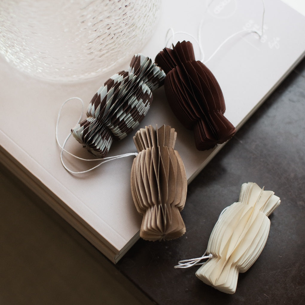 Papieranhänger Candy - beige