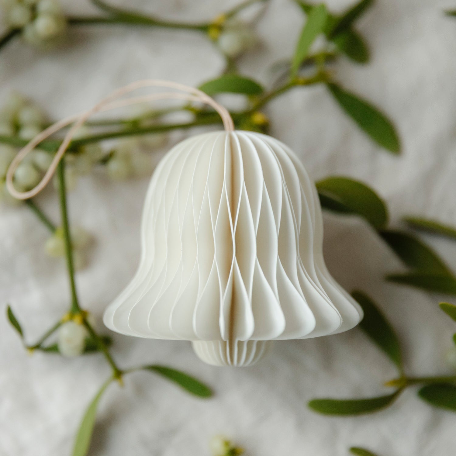 Papieranhänger Glocke - verschiedene Farben