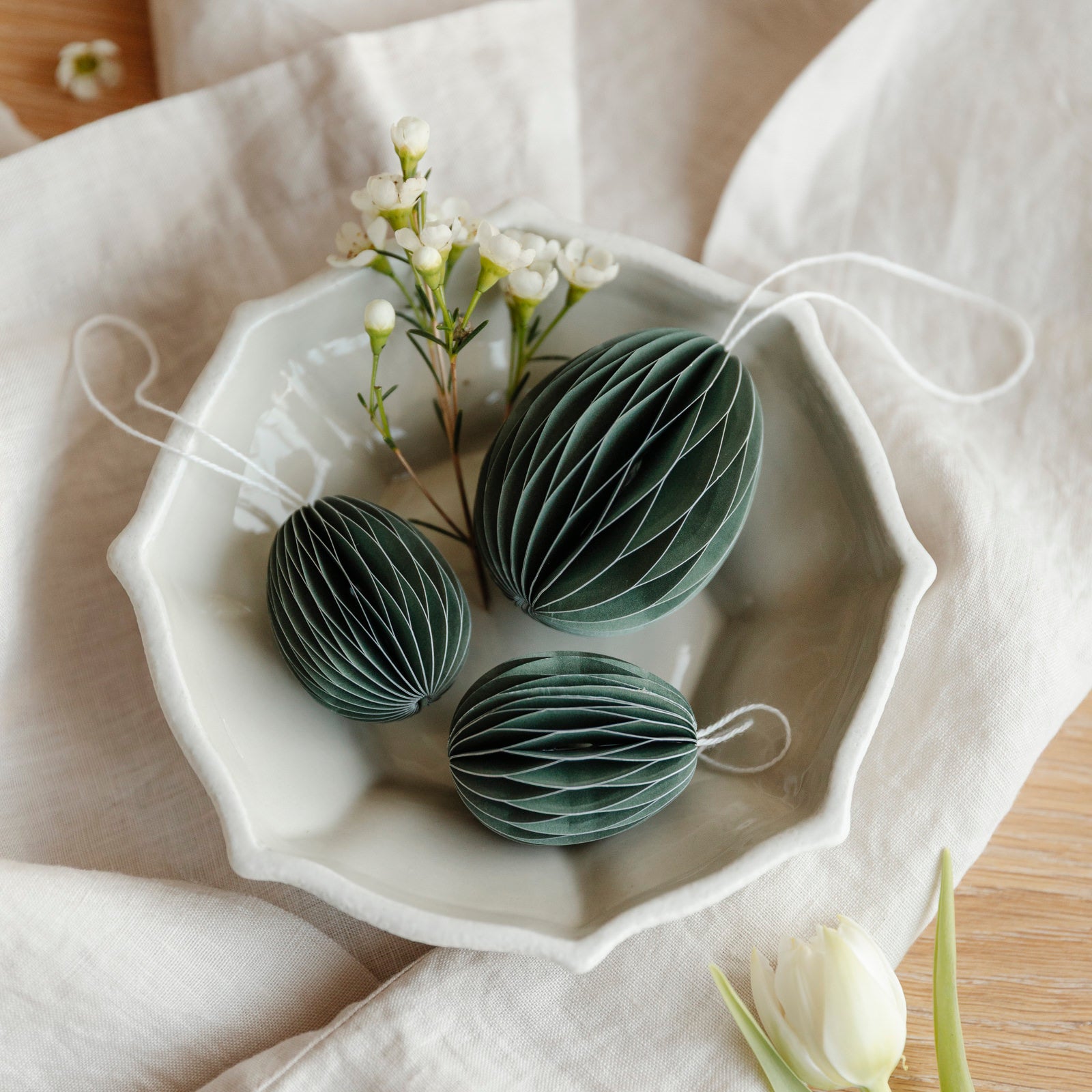 Osterei aus Papier - olive