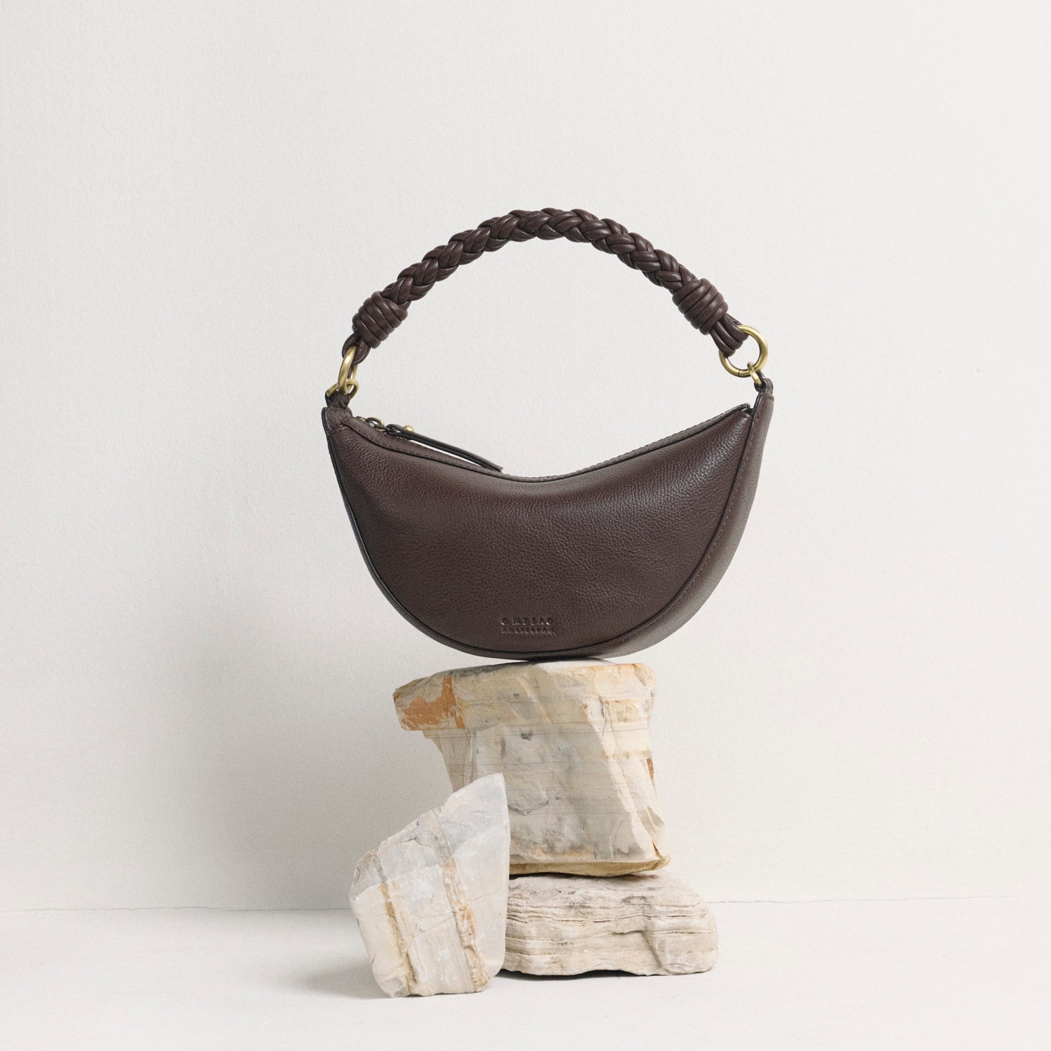 Leo Mini Tasche - Leder Chocolate mit 2 Straps