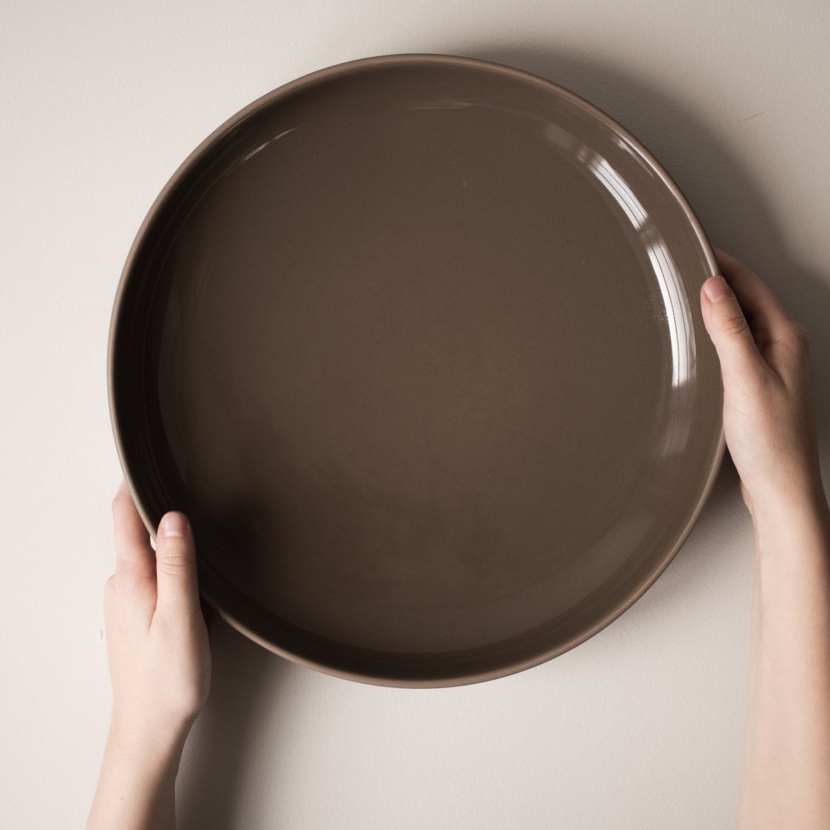 Schale Plus Plate aus Keramik - dust