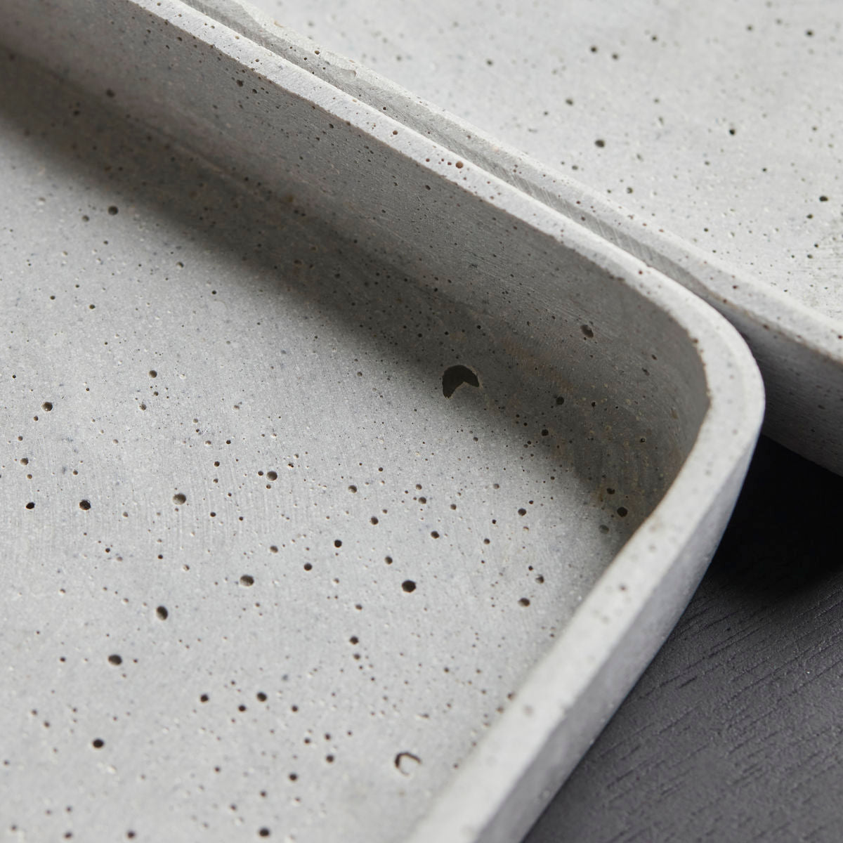 Tablett Retra in Beton-Optik