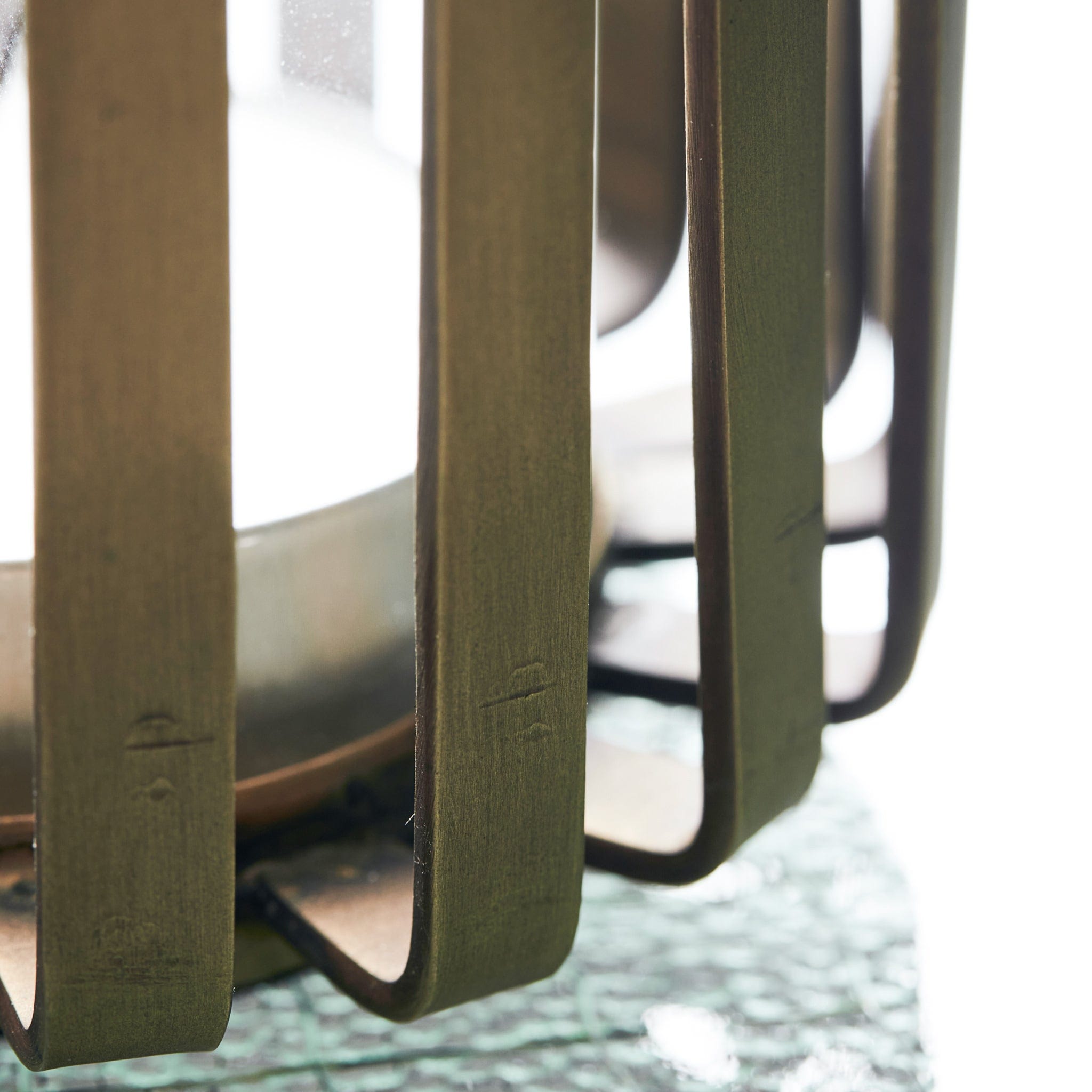 Teelichthalter Bars aus antikem Messing