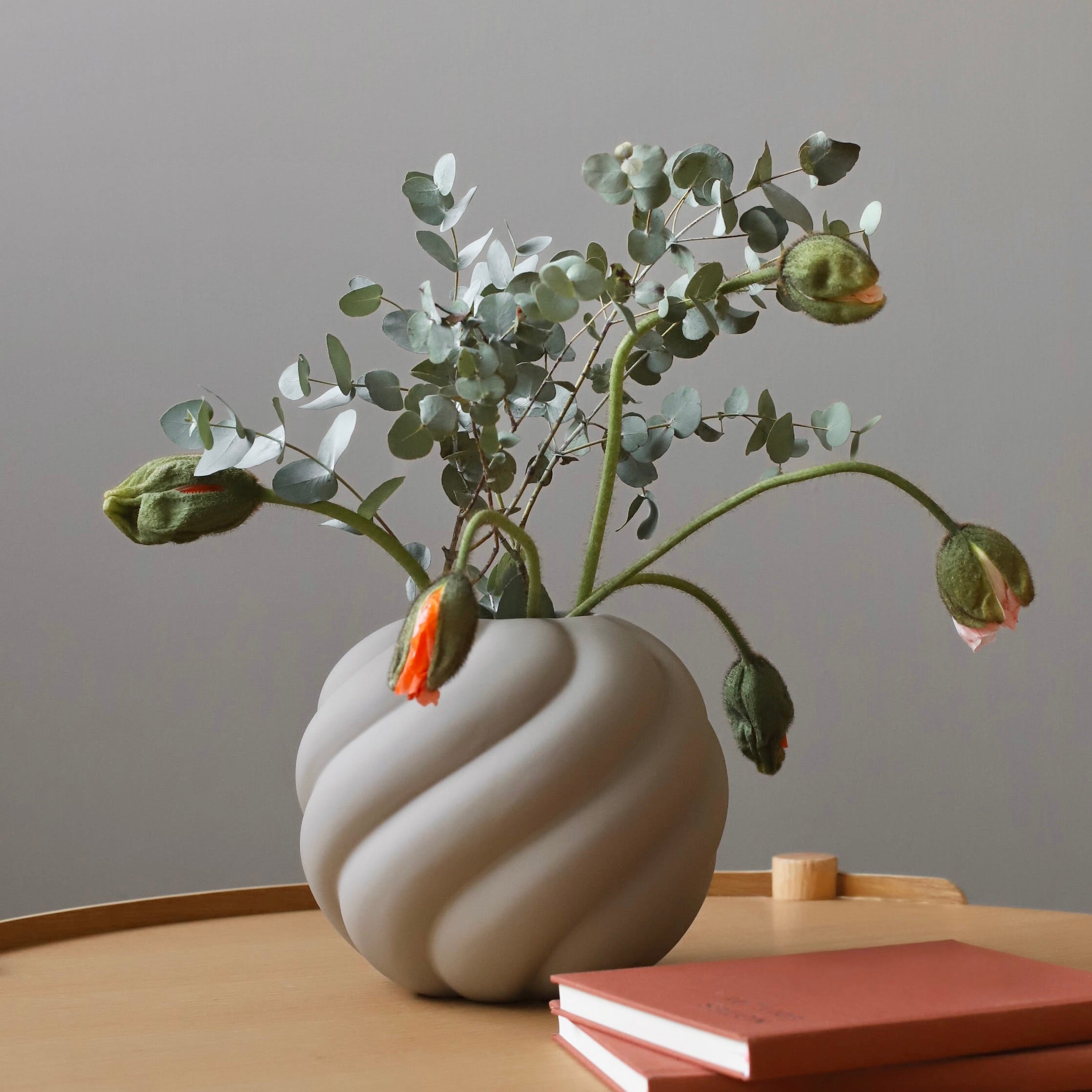 Twisted Ball Vase - sand