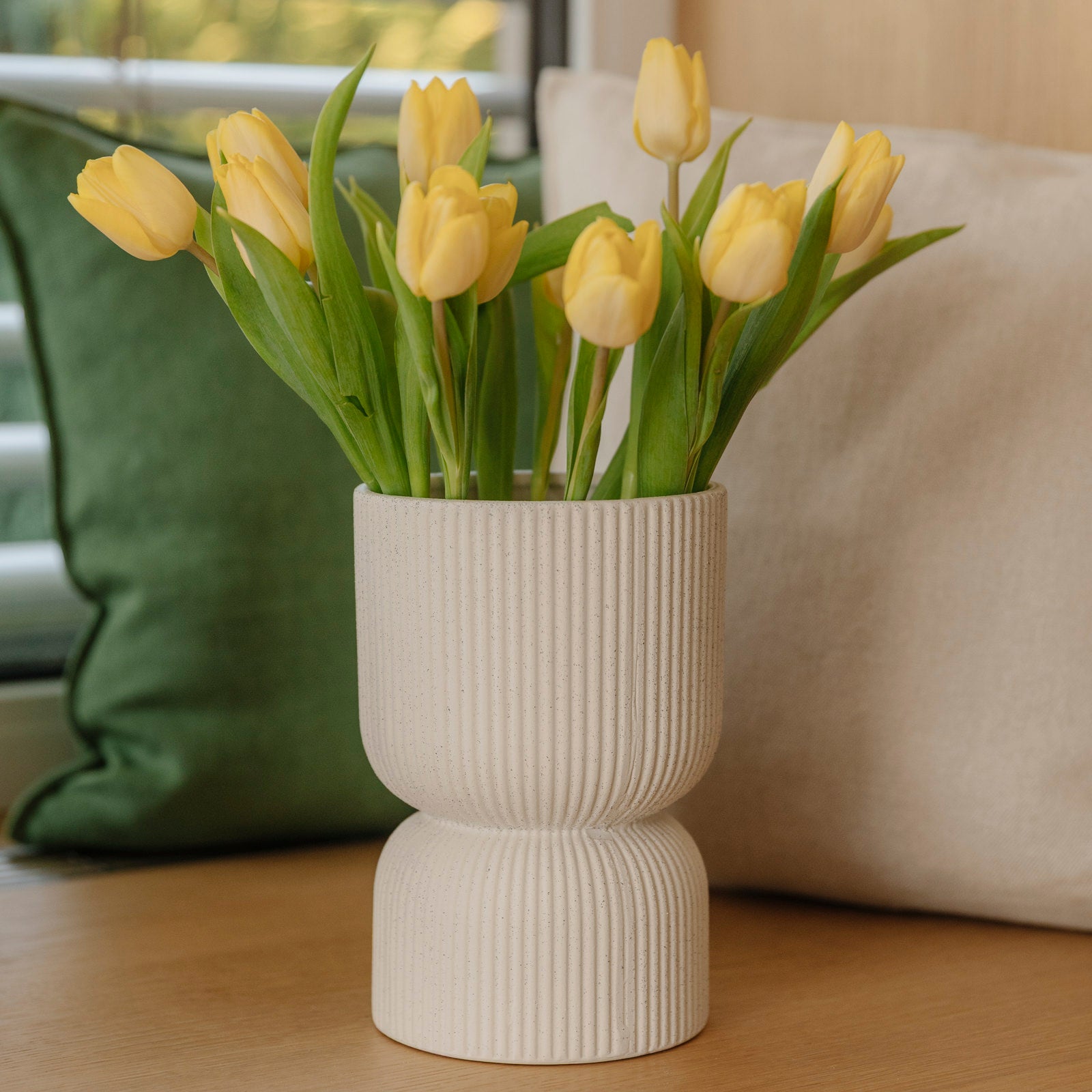 Übertopf / Vase Fuji - cremeweiß