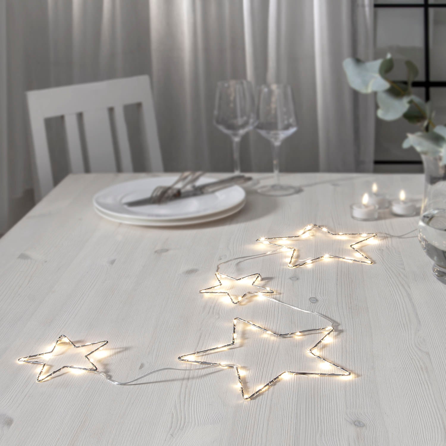 LED Lichterkette Drops Stars - mit Batteriefach