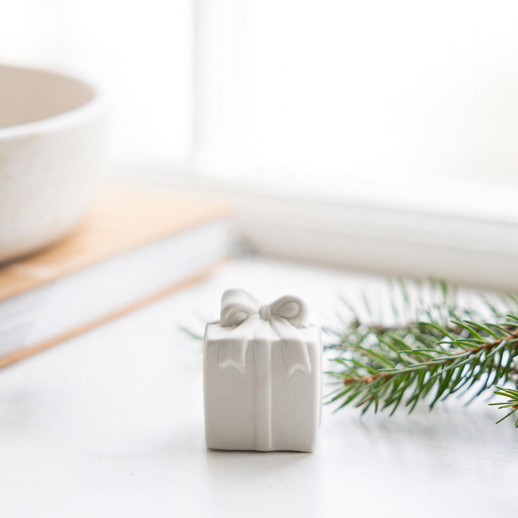 Weihnachtsdeko Geschenk Kramhult eckig - weiß