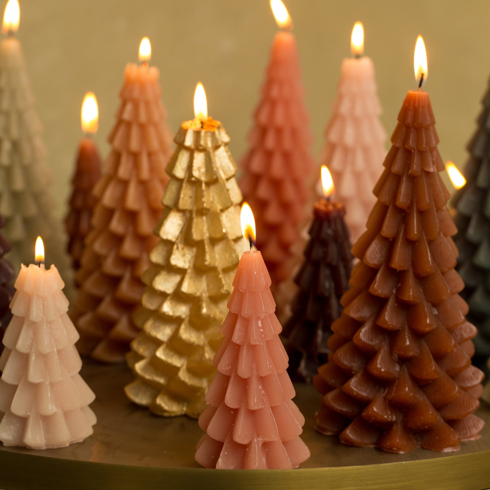 Weihnachtskerze Tannenbaum - gold