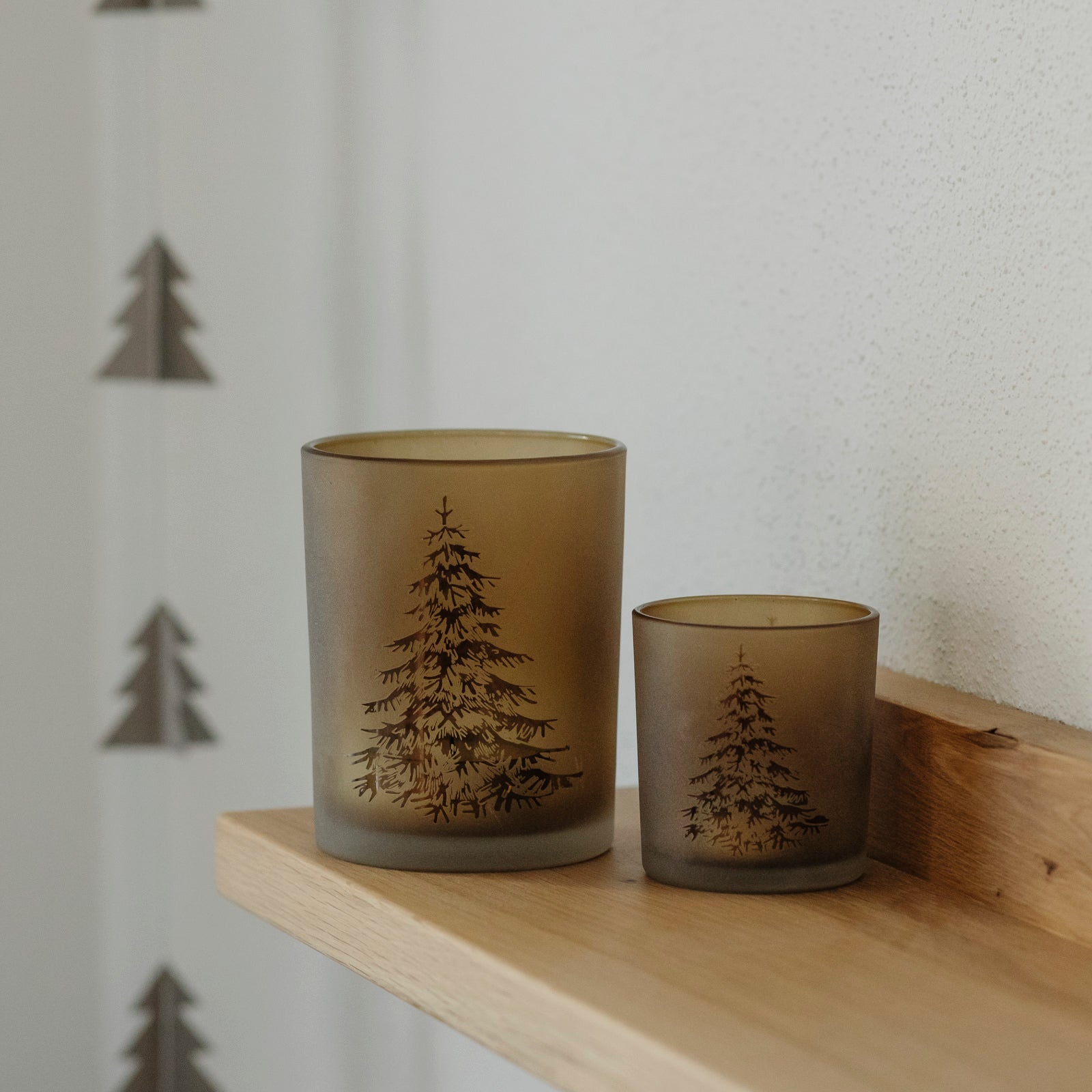 Windlicht Tannenbaum aus Glas - braun