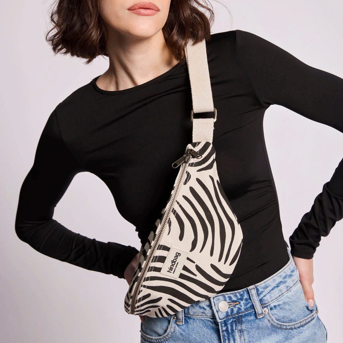 Olivia Bauchtasche - Zebra ecru