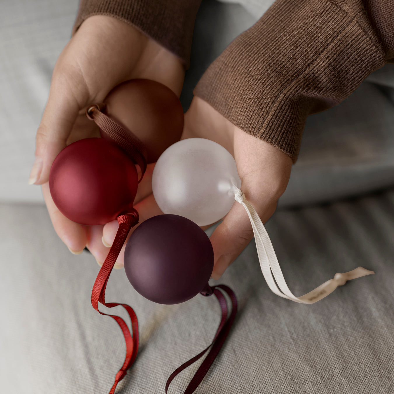 Weihnachtskugel JUHLA M - port