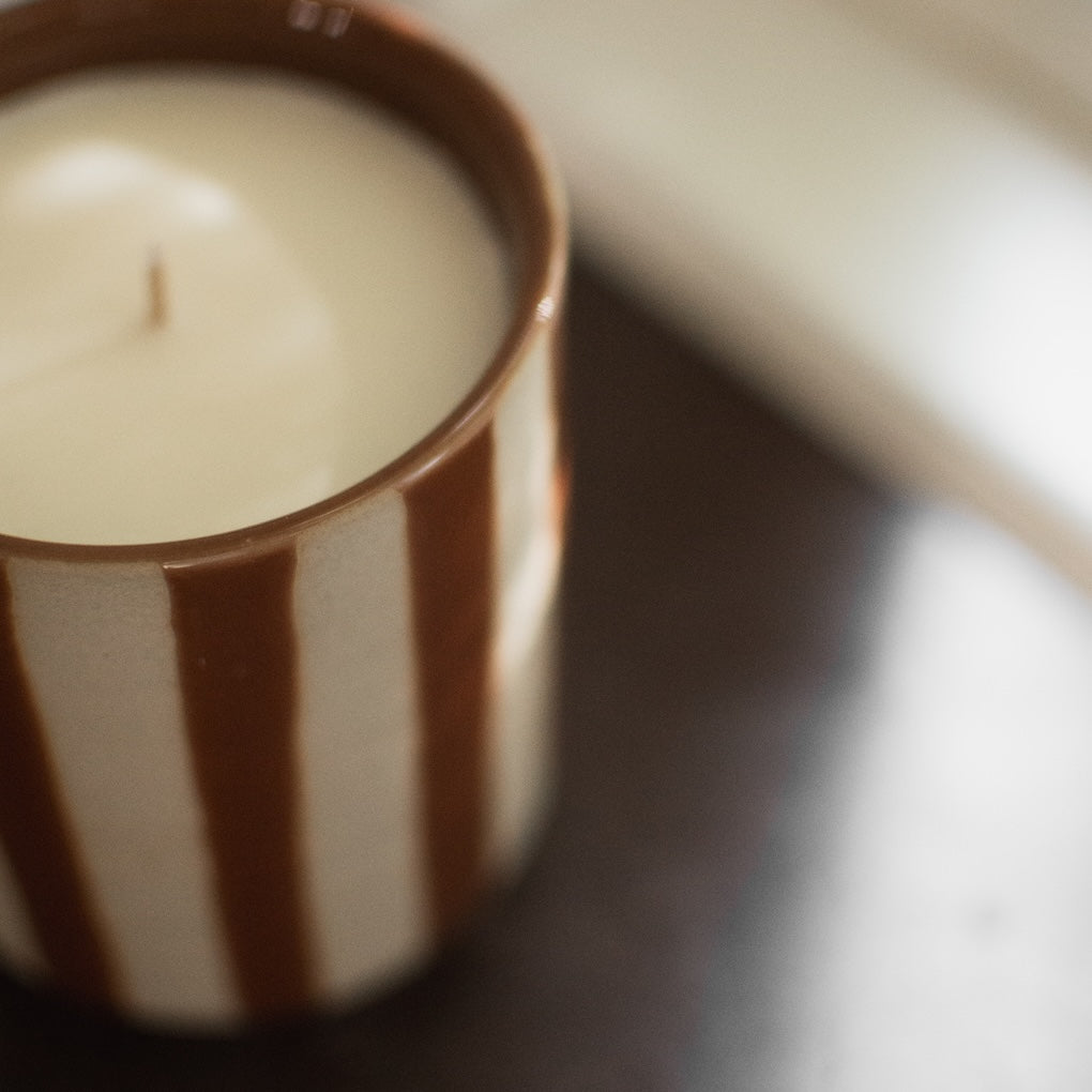 Duftkerze Burn - stripe nougat
