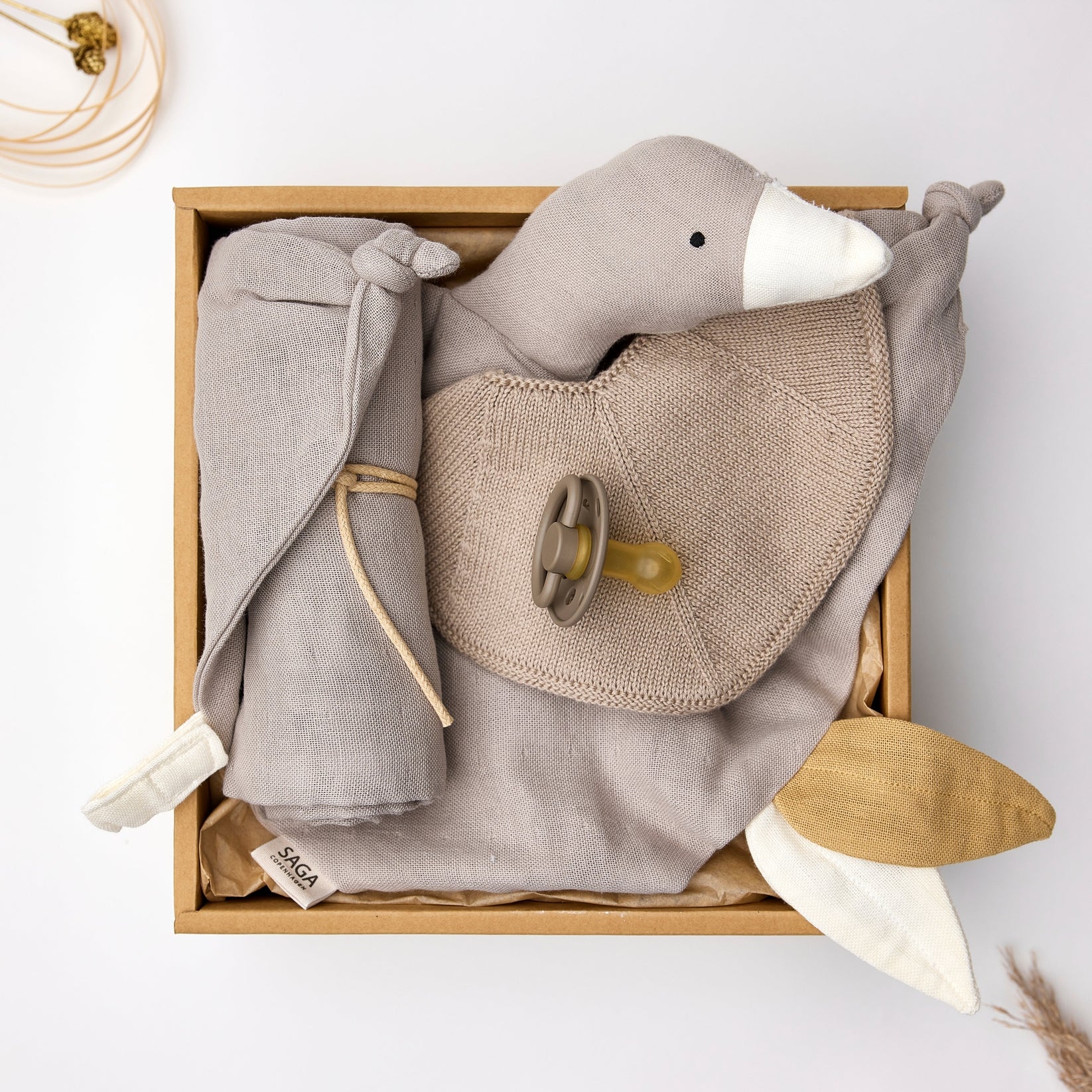 Baby Geschenkbox 4-teilig - natur