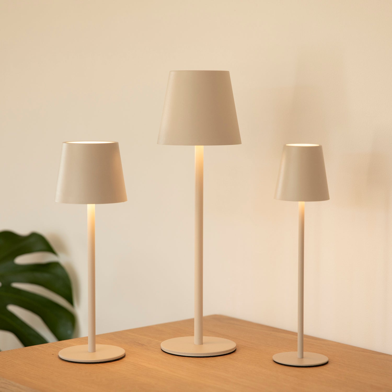 LED Tischlampe outdoor - creme