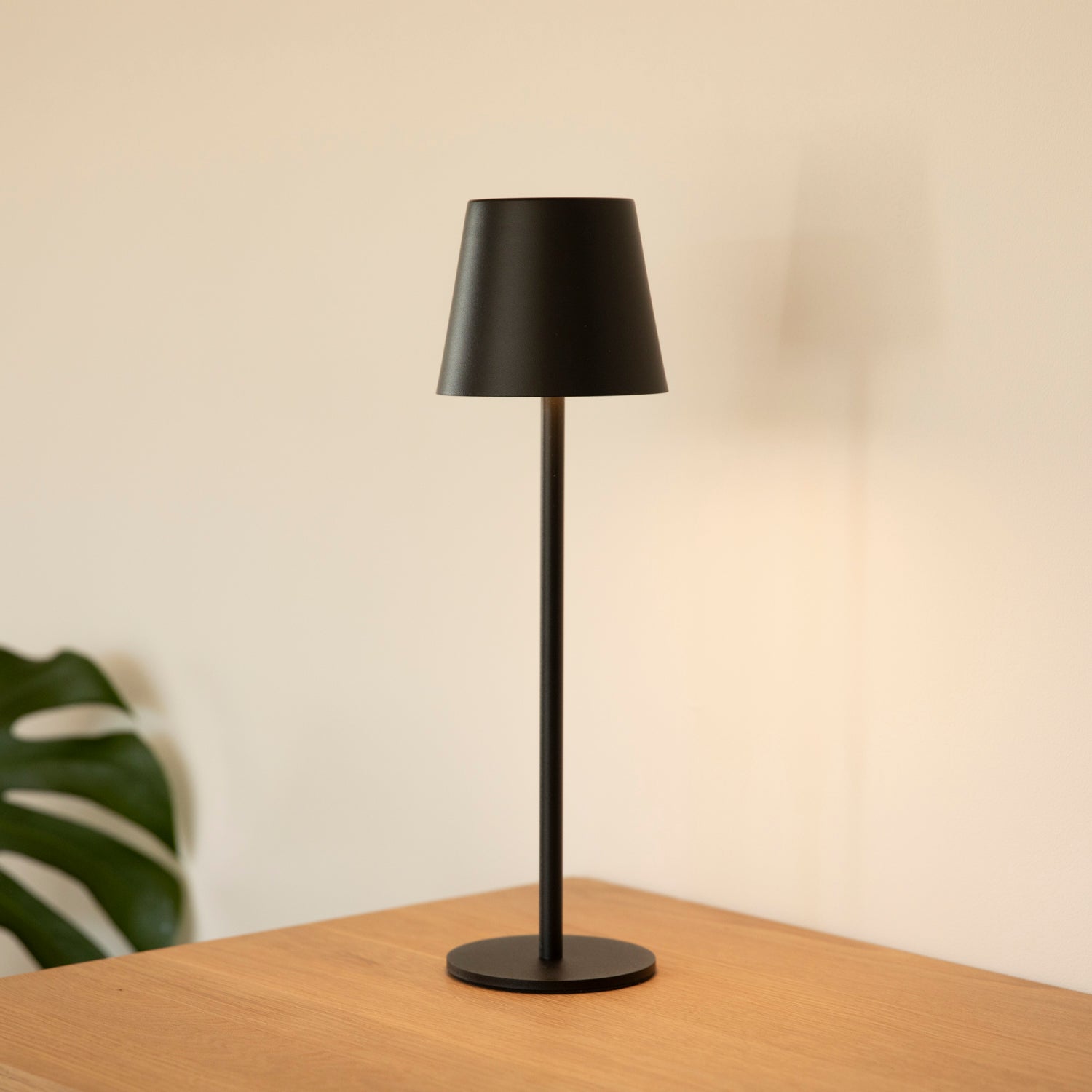 LED Tischlampe outdoor - schwarz