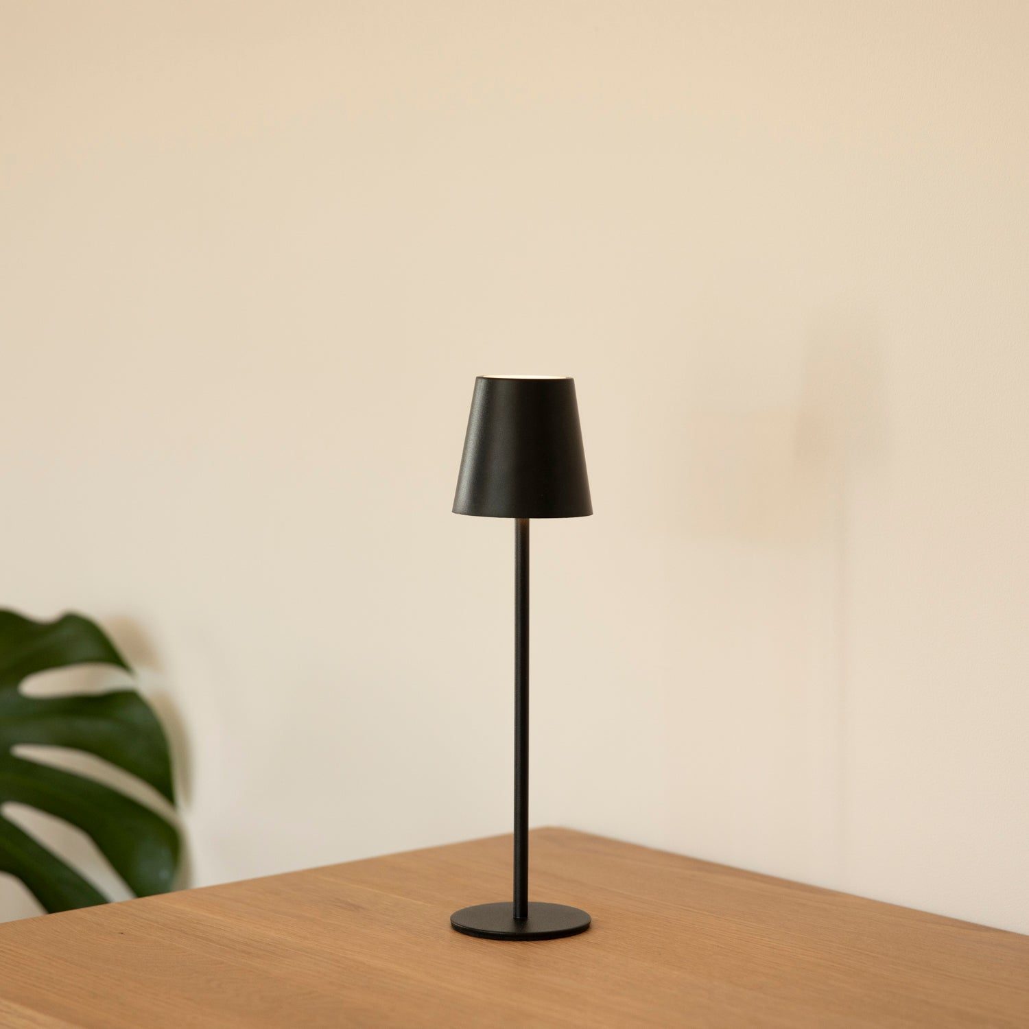 LED Tischlampe outdoor - schwarz