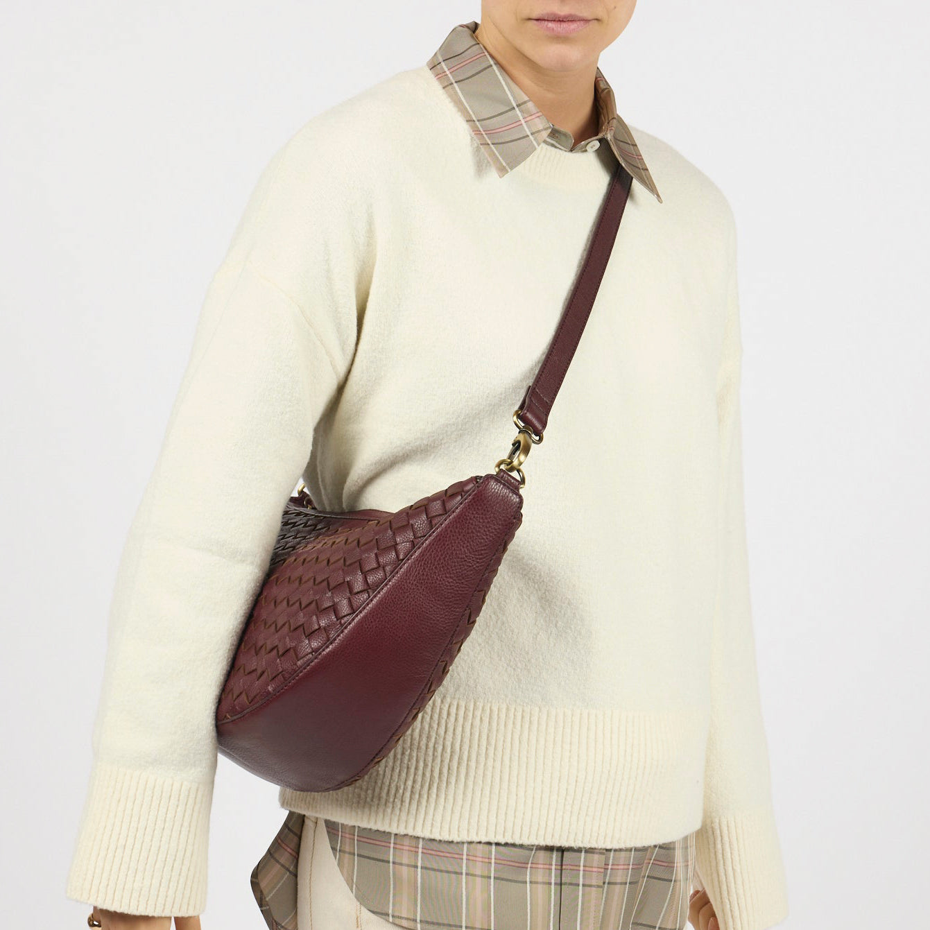 Leo Maxi Tasche - Leder Woven Dark Cherry