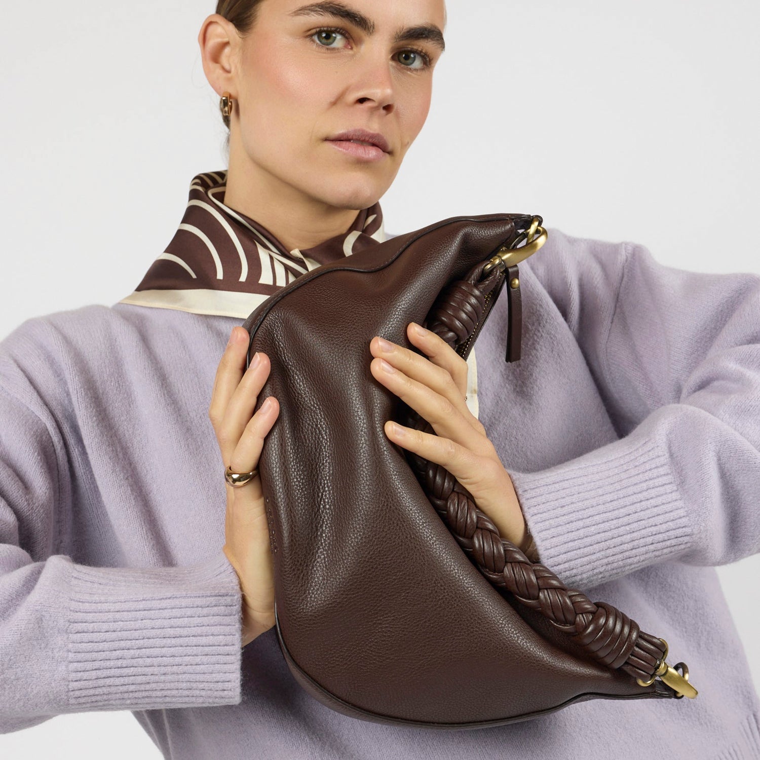 Leo Maxi Tasche - Leder Chocolate mit 2 Straps