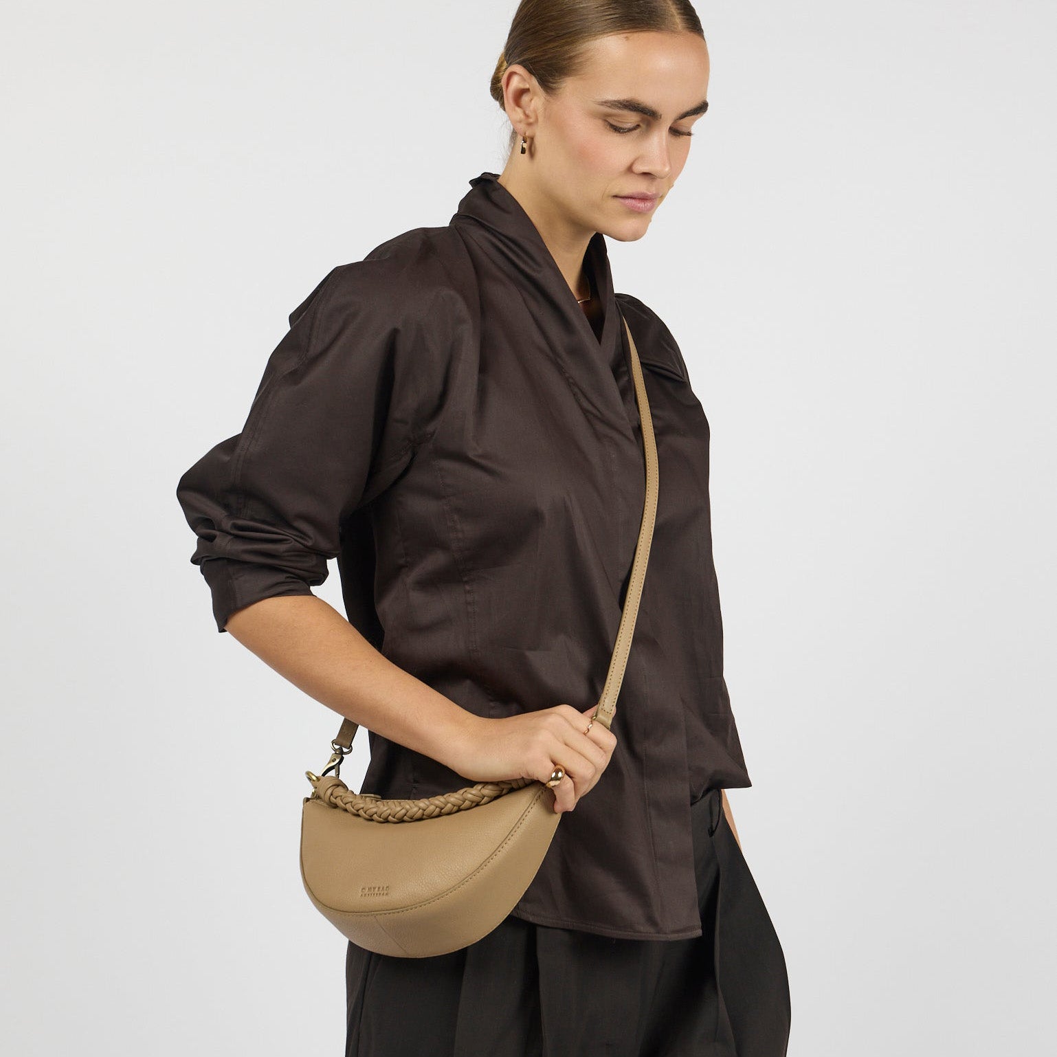 Leo Mini Tasche - Leder Sand mit 2 Straps