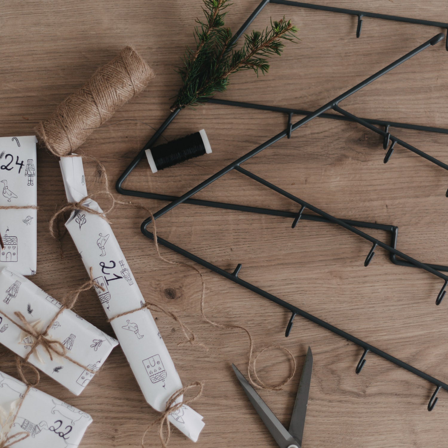 Adventskalender Tanne - schwarz