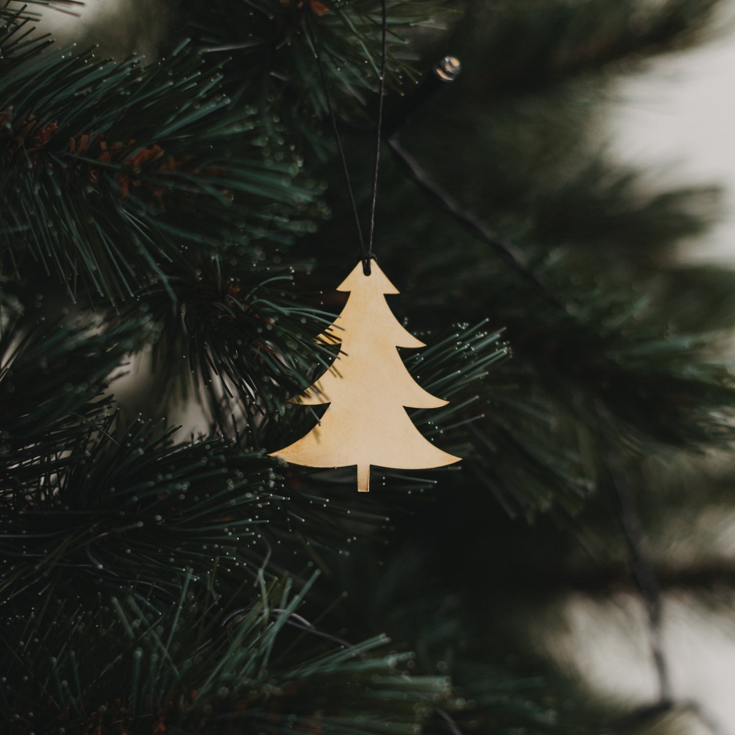 Metallanhänger Tanne - gold