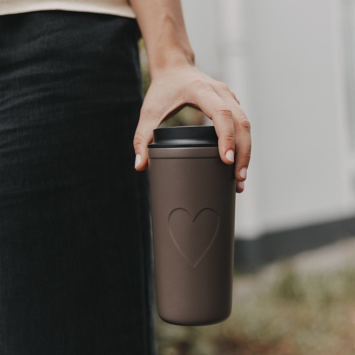 To go Becher Herz - braun