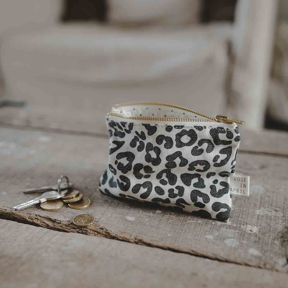 Pouch S - Leo