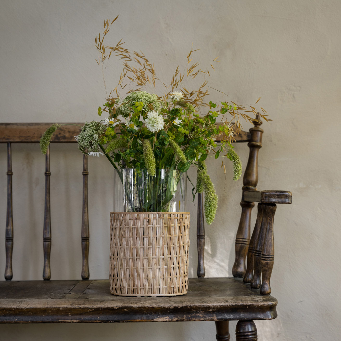 Vase / Windlicht mit Korb - hell
