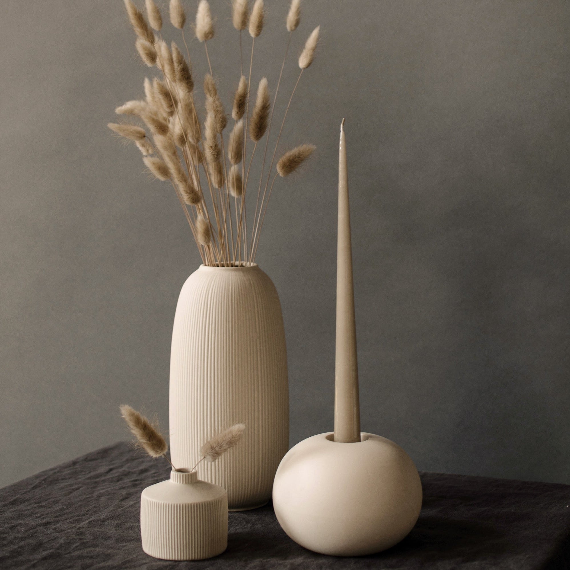 Vase Aby beige rund mit Rillen Skandi Storefactory