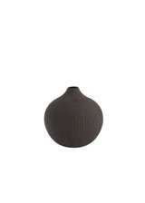 Runde Vase Fröbacken aus Keramik von Storefactory in Anthrazit mit Rillen