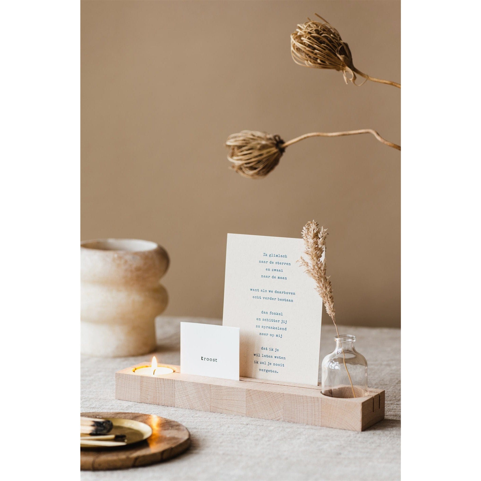Hold it - Halter für Karten, Teelicht und Vase