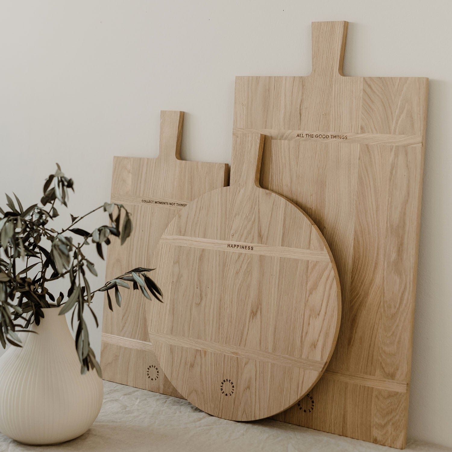 Holzbrett aus Eiche Happiness 55cm