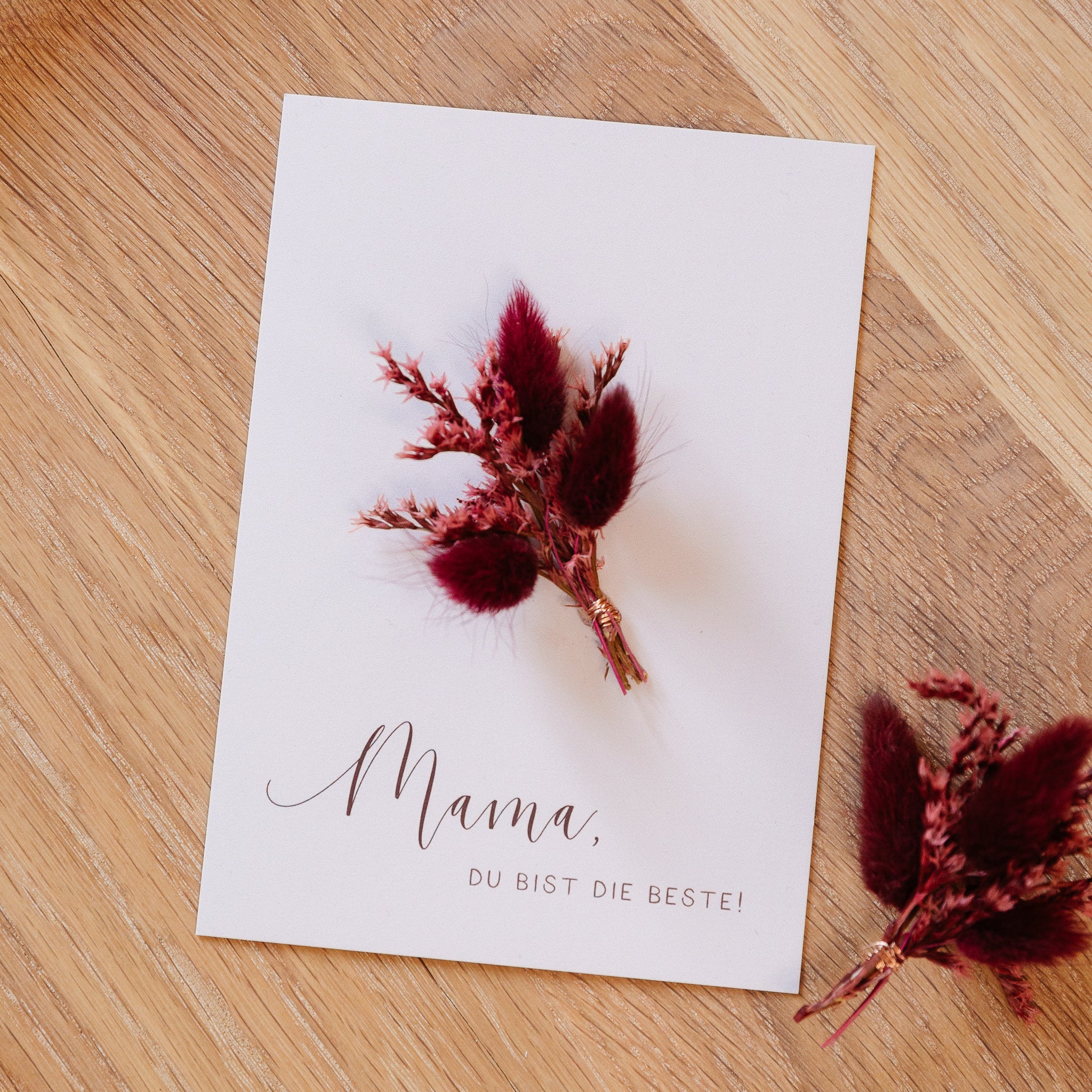 Muttertagskarte mit Trockenblumen - rosa